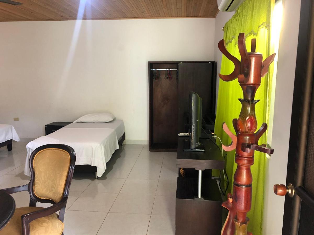 Hotel El Lago Puerto Carreno Extérieur photo